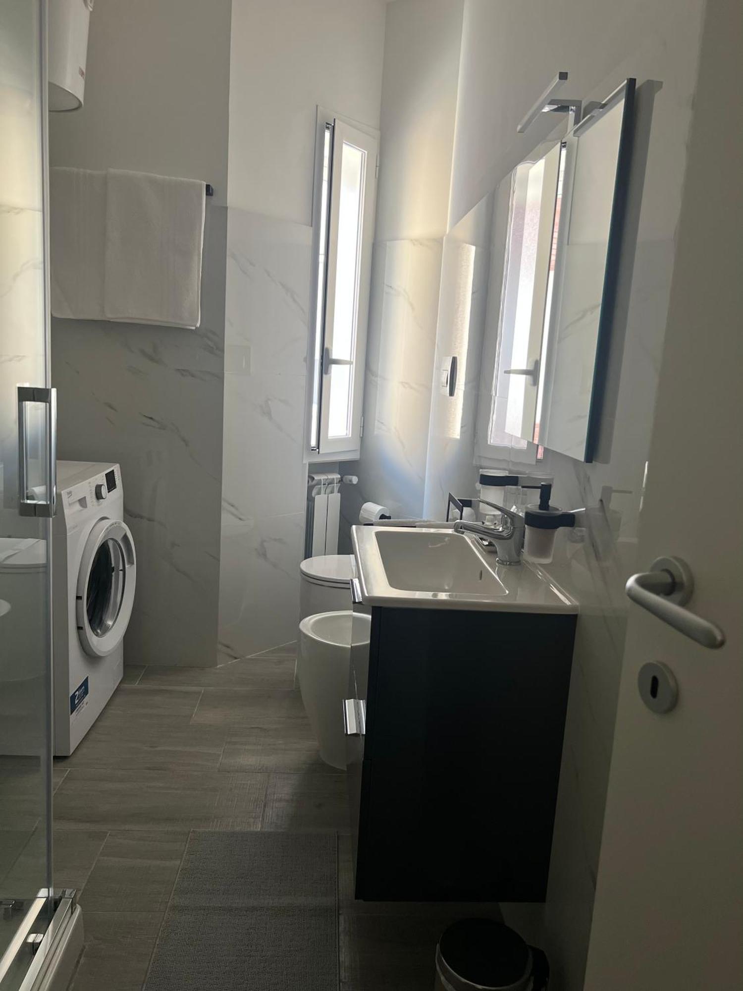 Tiburtina Flam Guest House Roma Esterno foto