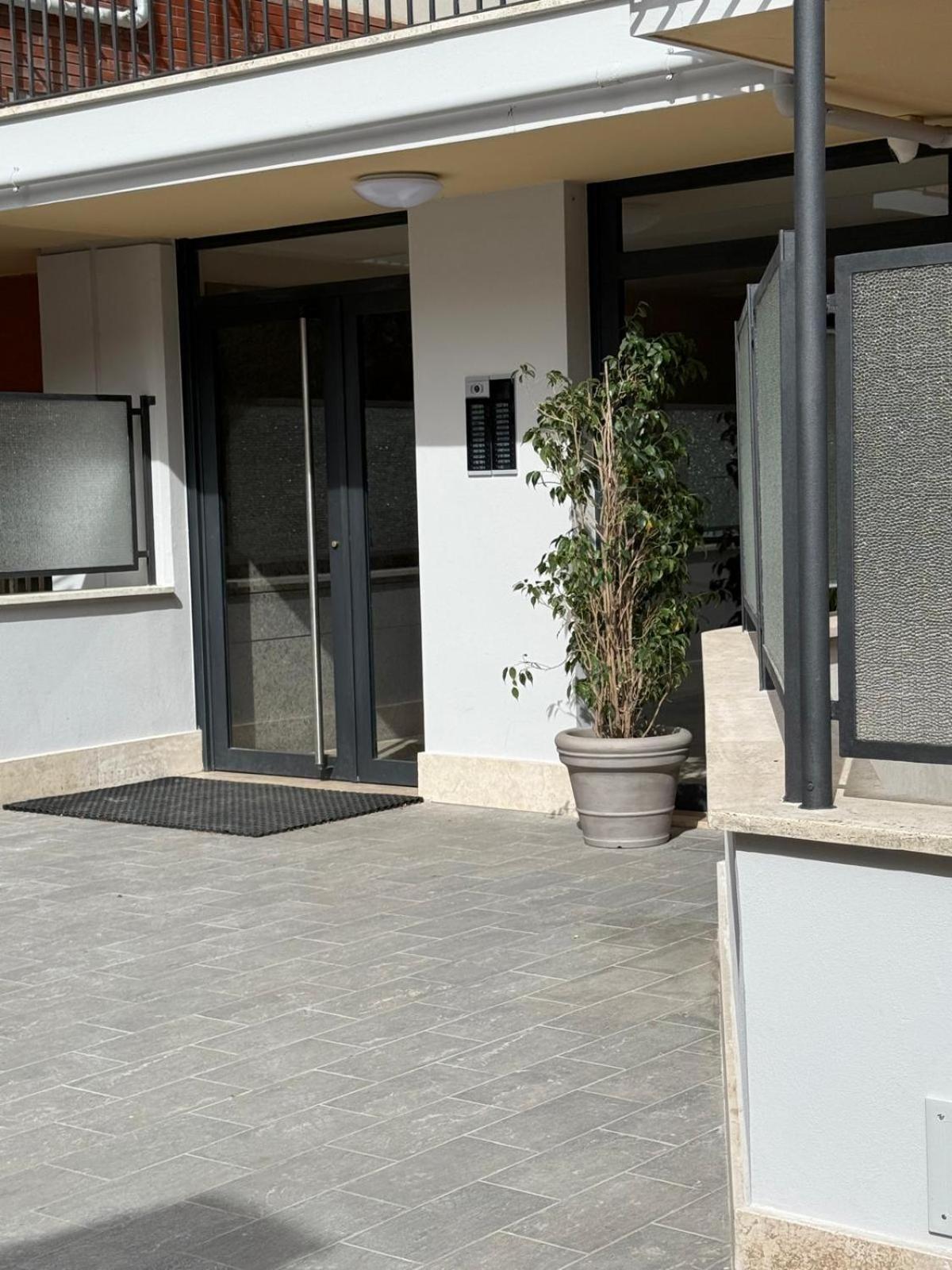 Tiburtina Flam Guest House Roma Esterno foto